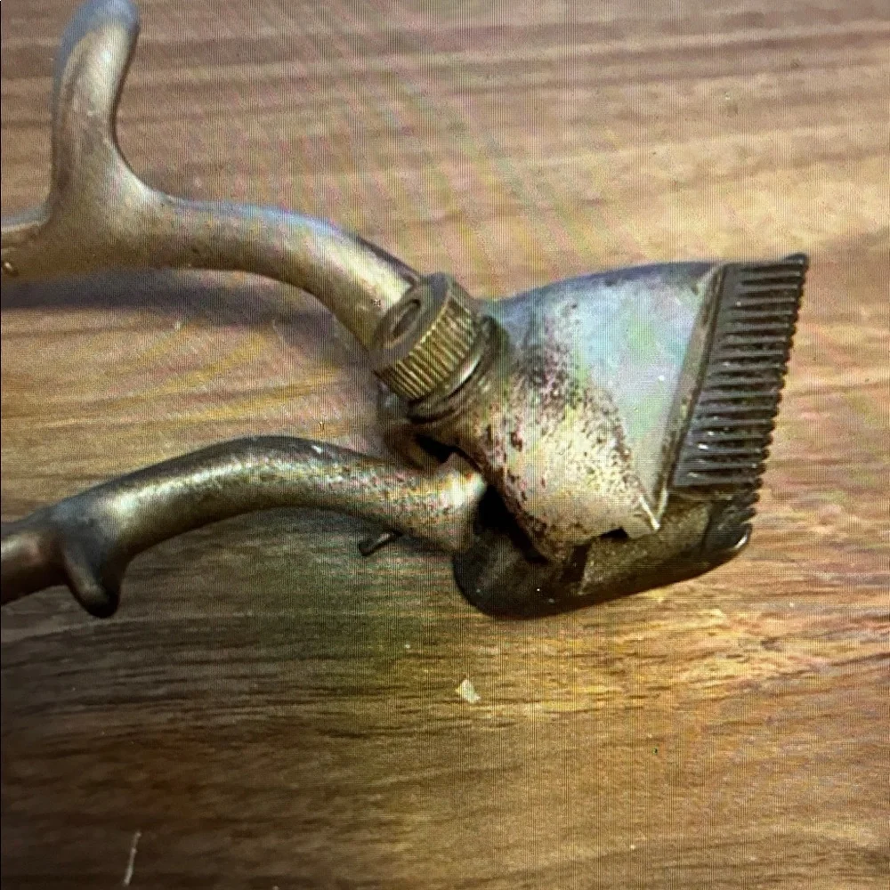 Vintage Manual Hair Clipper Metal Finish Vintage 1940 Barber - Picture 4 of 7